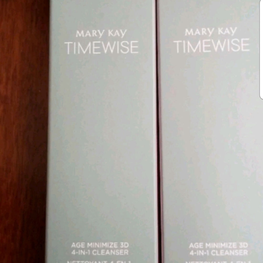 Mary Kay TimeWise Age Minimize 3D 4-in-1 Cleanser